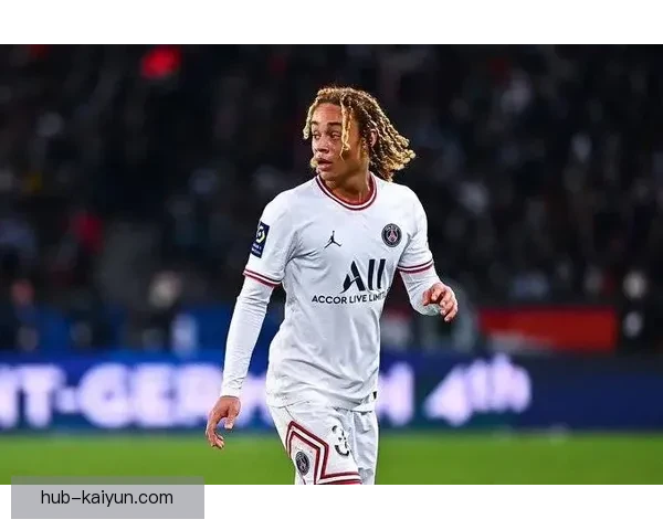 哈维·西蒙斯助攻数据持续提升，成为球队创造机会的关键人物