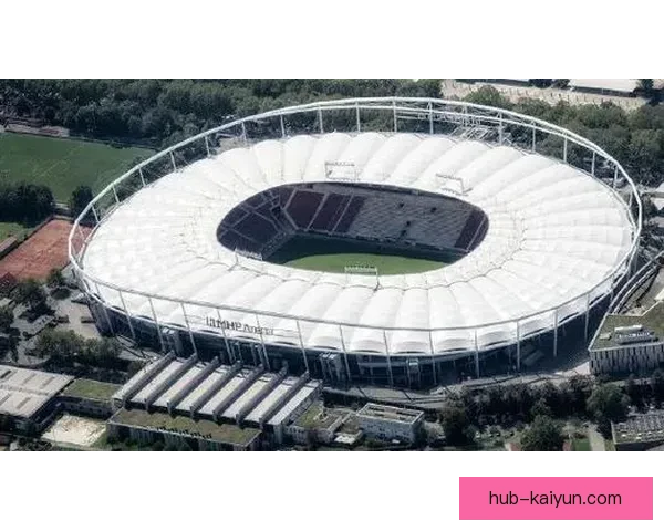 梅赛德斯-奔驰竞技场新赛季开幕 德甲球队争夺荣耀表现值得关注