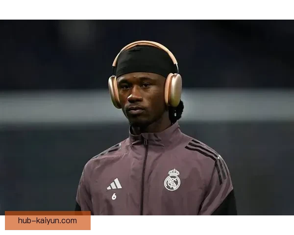 卡马文加成长速度持续提升，表现备受关注在新赛季中。