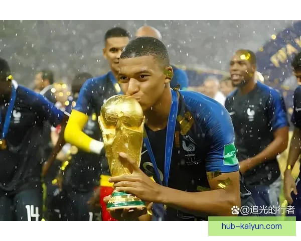 姆巴佩2022世界杯表现稳健，带领法国队进入决赛阶段