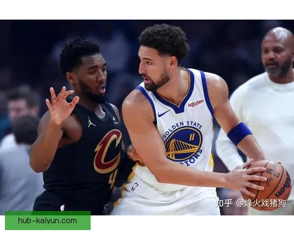 安切洛蒂边路打法分析：战术变化对球队表现的影响与状态回暖趋势